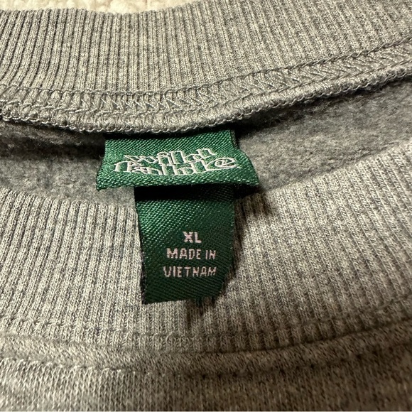 Wild Fable Gray Cropped Boxy Fleece Crew Neck Sweatshirt - Picture 7 of 11